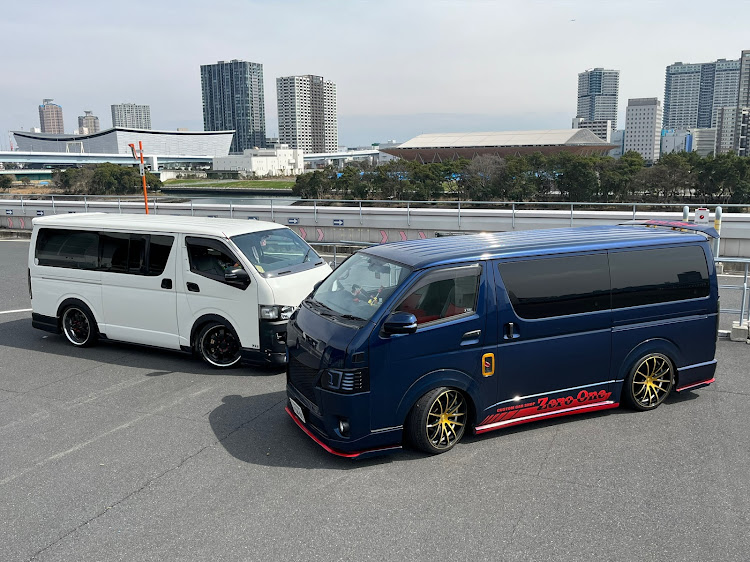 ハイエースバンのDIY・シャコタン風・マイドの豊洲市場で作業オフ・GGさん、ありがとうございました😊に関するカスタム事例の投稿画像5枚目