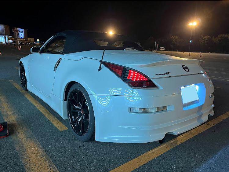 フェアレディZの日産・Z33・z33 ロードスター・10月もよろしくお願いします・遅れて投稿に関するカスタム事例の投稿画像1枚目