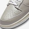 dunk low se metallic silver/sail/white/metallic silver