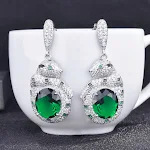 Green diamond stud