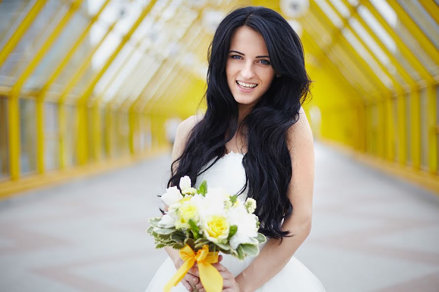 Wedding photographer Evgeniya Krasovskaya (alessa-white). Photo of 19 June 2014