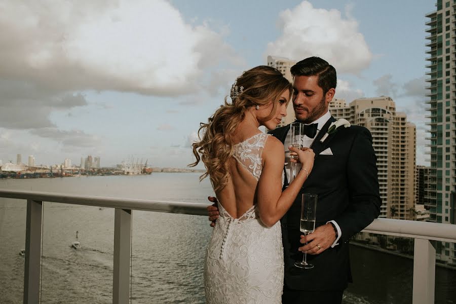 Fotógrafo de casamento Simon Bez (simonbez). Foto de 14 de agosto 2018