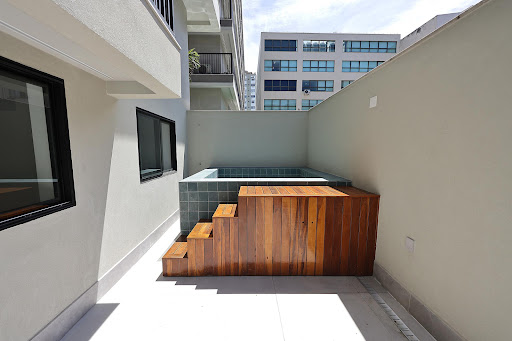 Appartement avec terrasse et piscine 3