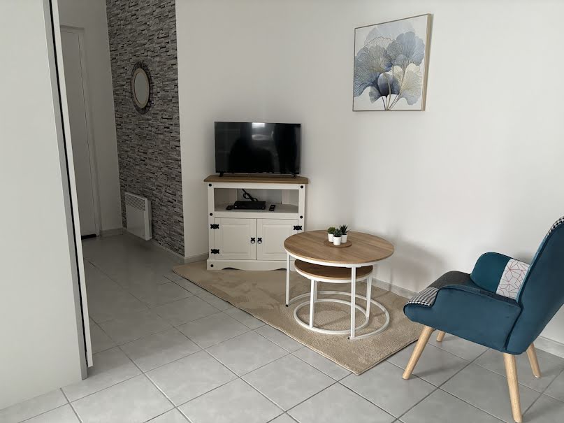 Location meublée appartement 1 pièce 40 m² à Hirson (02500), 490 €