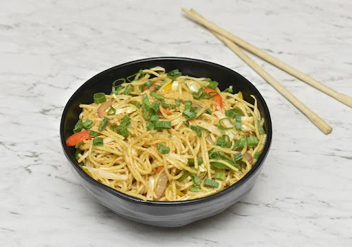 Veg Hakka Noodles