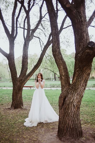 Photographe de mariage Irina Zakharkina (carol). Photo du 25 août 2017