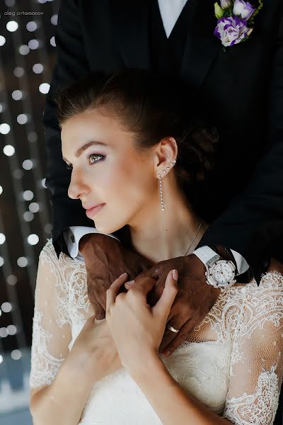 Fotógrafo de casamento Oleg Artamonov (olegart). Foto de 20 de outubro 2015