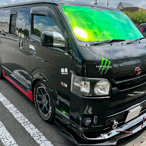 ハイエースバン TRH200V