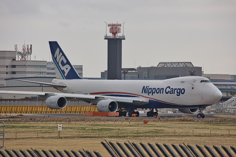 ヤリスのヤリス・MXPA10・飛行機撮影・今週もヨロシクお願いします。に関するカスタム事例の投稿画像4枚目