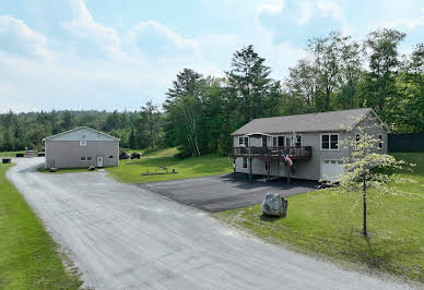 Farmhouse with garden 11