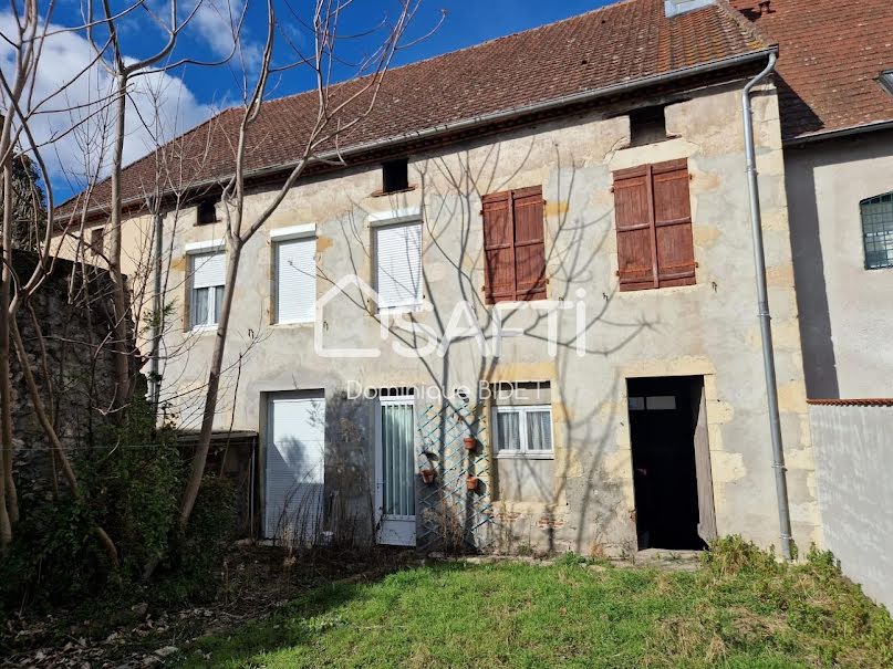 Vente maison  162 m² à Saint-Pourçain-sur-Sioule (03500), 149 000 €