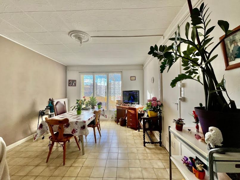 Location  appartement 3 pièces 55 m² à Montelimar (26200), 630 €