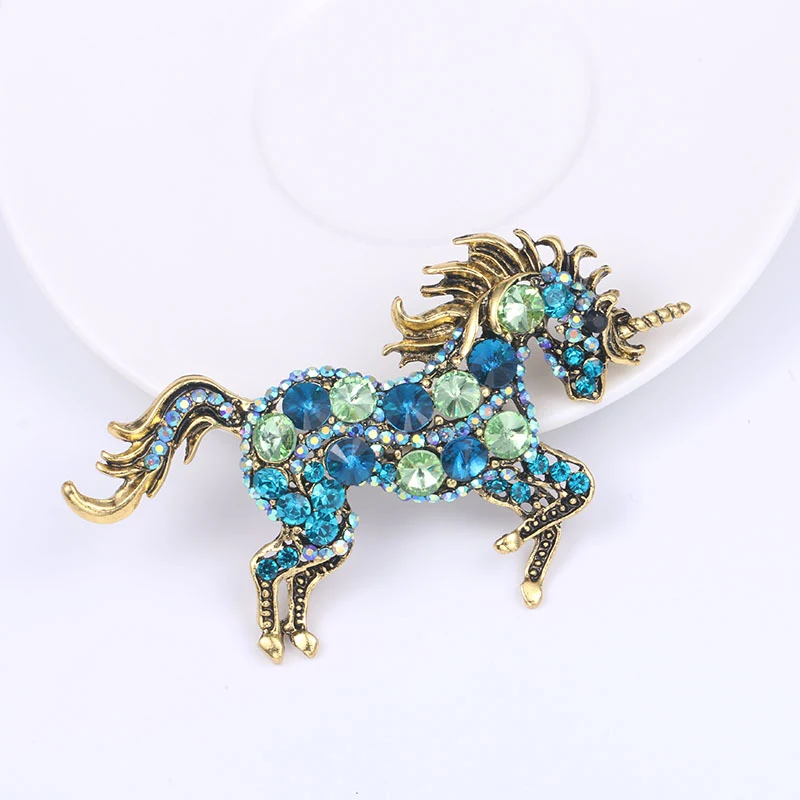 Broche de dibujos animados con incrustaciones de diamantes para moda, accesorio elegante y divertido que añade brillo a tu atuendo.