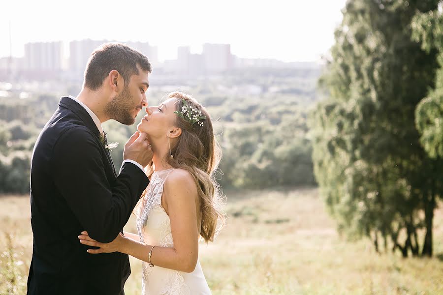 Fotógrafo de casamento Lola Alalykina (lolaalalykina). Foto de 12 de fevereiro 2018