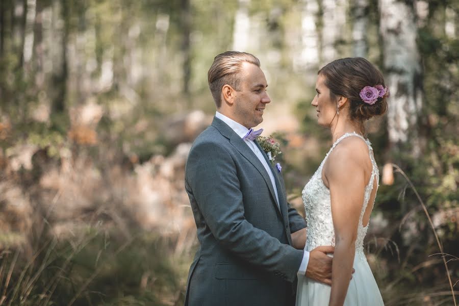 Hääkuvaaja Emanuel Ström (emanuelstrom). Kuva otettu 20. maaliskuuta 2019