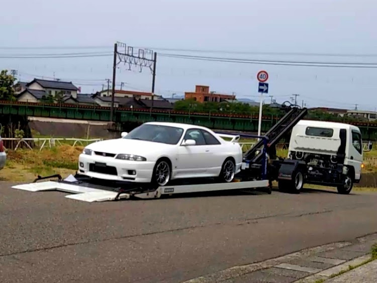 スカイライン GT-RのBCNR33・車検・放置車両に関するカスタム事例の投稿画像1枚目