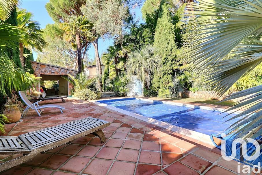 Vente maison 6 pièces 172 m² à Saint-Maximin-la-Sainte-Baume (83470), 570 000 €