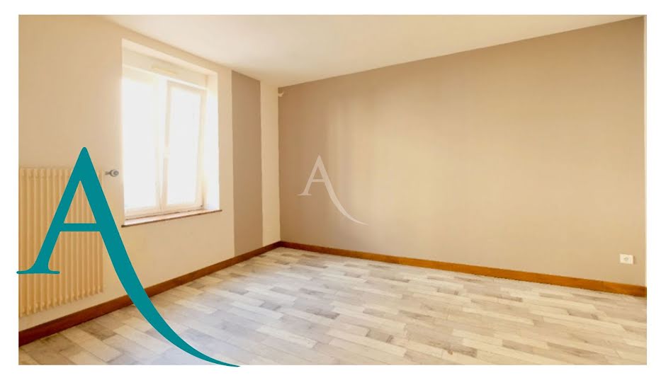 Location  appartement 2 pièces 43.45 m² à Golbey (88190), 495 €