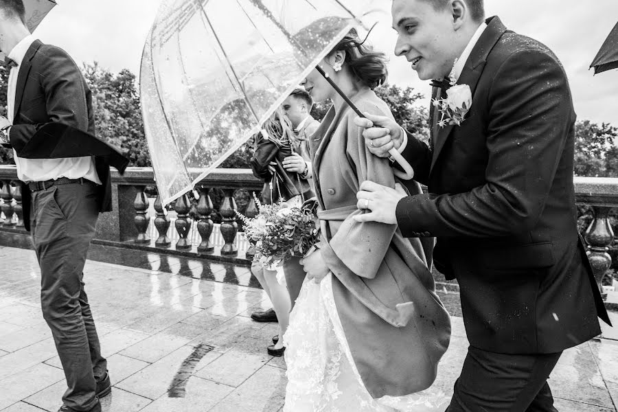 Fotografo di matrimoni Darya Dubrovskaya (bondinadaria). Foto del 3 luglio 2019