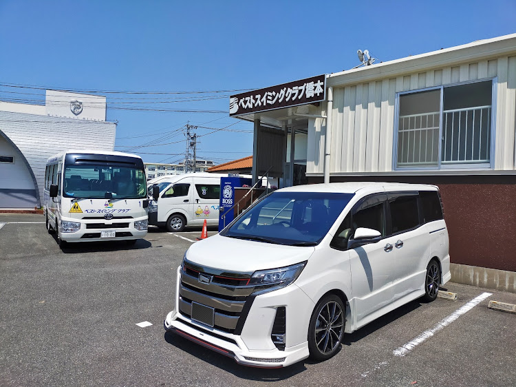 ノアの医療従事者の皆さまに感謝・争いの無い平和な日を願います・毎週水曜日は営業に出れない日🤗に関するカスタム事例の投稿画像1枚目