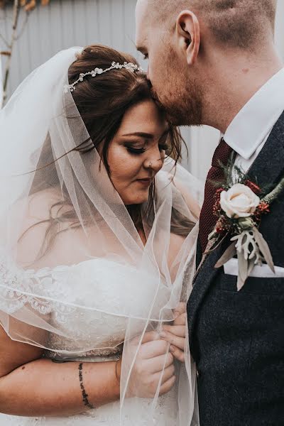 Fotógrafo de casamento Kirsty Bubear (bubearphoto). Foto de 30 de maio 2019