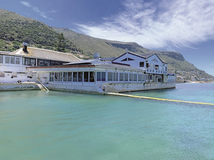 The Brass Bell (from the train), Arriving in Kalk Bay on th…