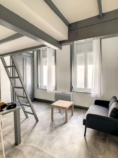 Location meublée appartement 1 pièce 19 m² à Lille (59000), 479 €