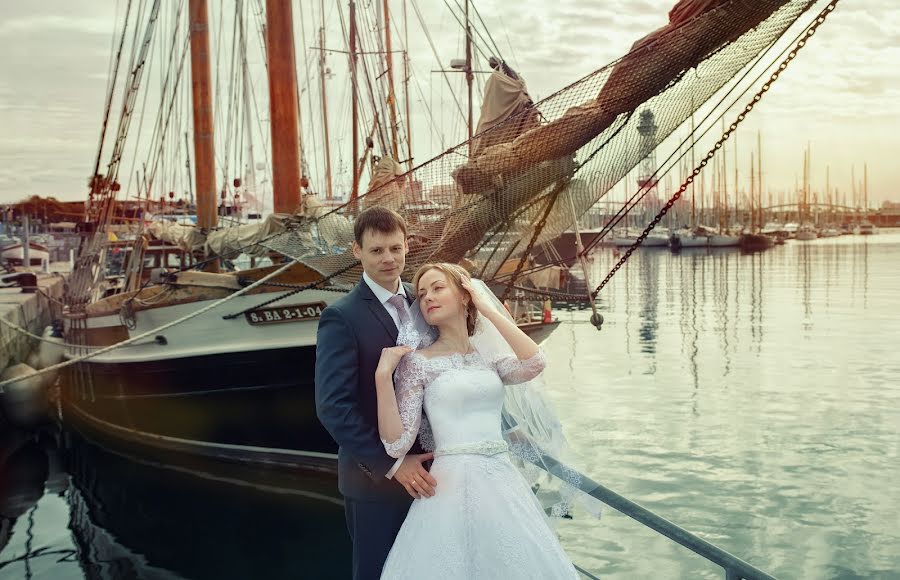 Wedding photographer Vadim Smolyak (dramat). Photo of 20 May 2015