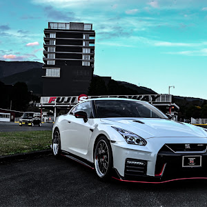 NISSAN GT-R R35