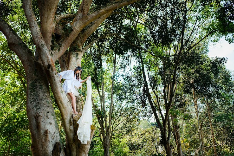 Wedding photographer Nicolás Zuluaga (ojodeoz). Photo of 12 August 2021