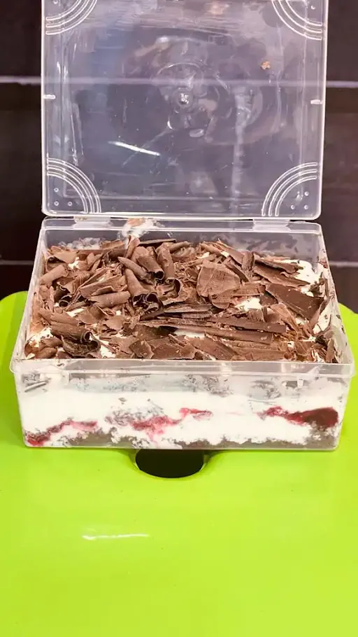Black Forest Tub Cake [450 Grams]