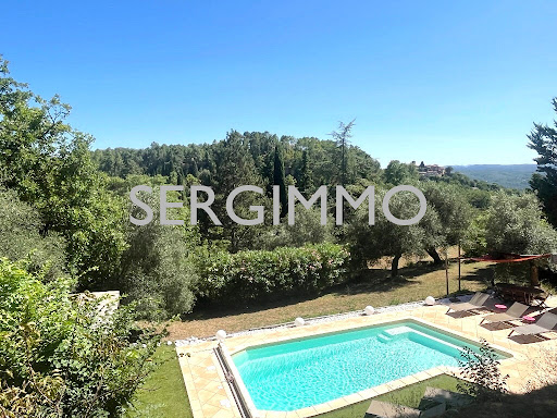 Propriété avec piscine 3