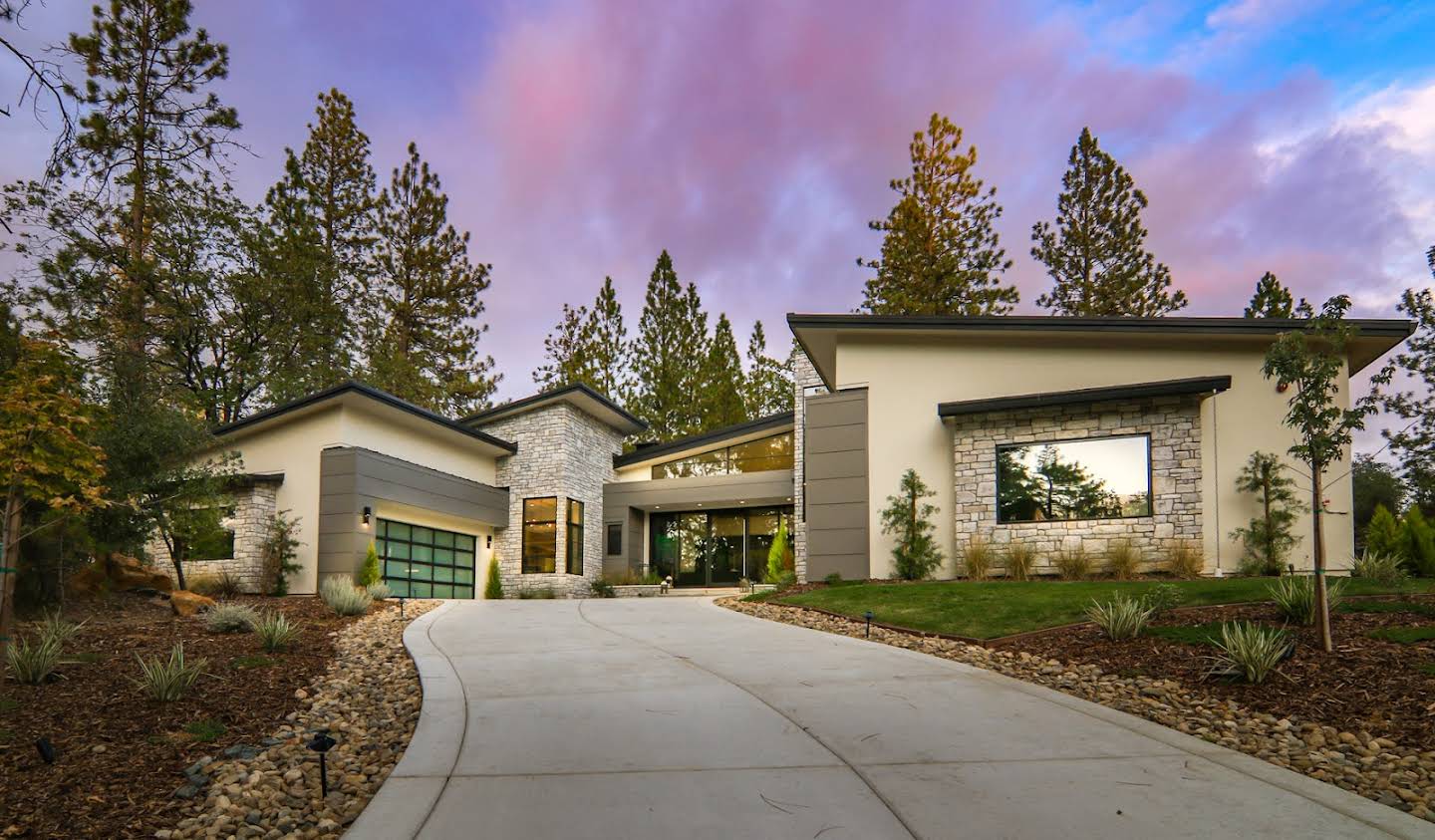 House with pool Meadow Vista