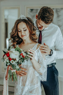 Φωτογράφος γάμων Olga Ostrovskaya (ostrovmedia). Φωτογραφία: 11 Ιουνίου 2019
