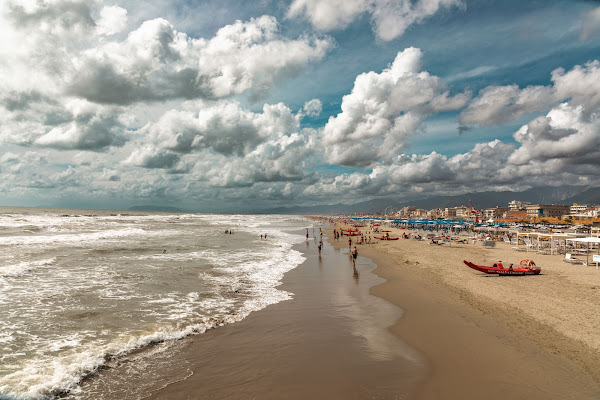 Un Mare di Nuvole  di Andyphoto