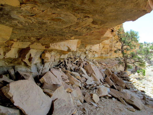 Jumbled rockfall below an overhang