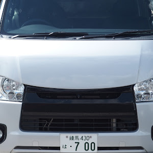 ハイエースバン TRH200V