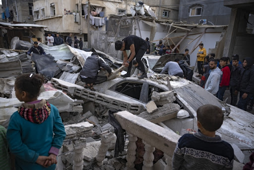 Palestinci se bore u razorenim područjima Gaze