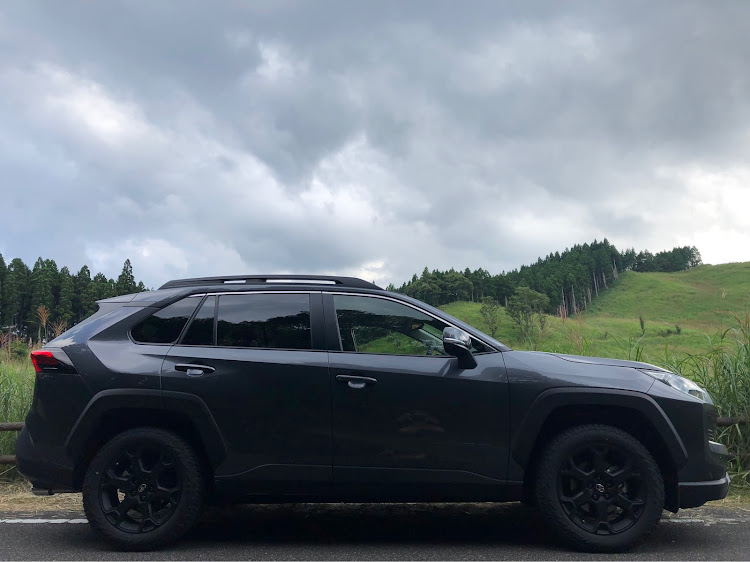 RAV4のRAV4・フォグランプ交換・フォグランプ取付・RAV4乗りさんと繋がりたい・rav4のある生活に関するカスタム事例の投稿画像1枚目