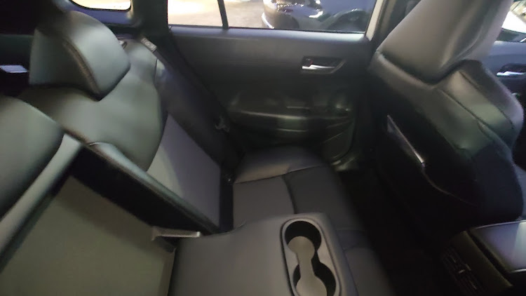 プリウスPHVのカローラクロス契約・乗り換えました！・新車購入に関するカスタム事例の投稿画像7枚目