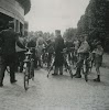 Juli 1942: Inlevering van gevorderde fietsen bij het Olympisch Stadion in Amsterdam.<br />
Meestal verwijderden de eigenaren van de fietsen voor de inlevering al zelf de banden, lampen en zadels.<br />
foto: © Karel Bönnekamp / Collectie Verzetsmuseum Amsterdam