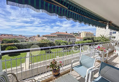 Apartment with terrace 2