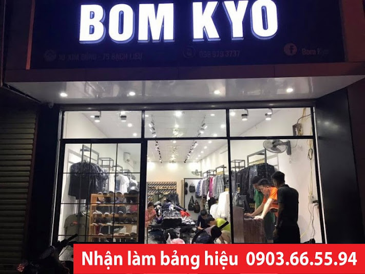 thiết kế shop giày dép chuyên nghiệp ấn tượng gía rẻ tại hcm81