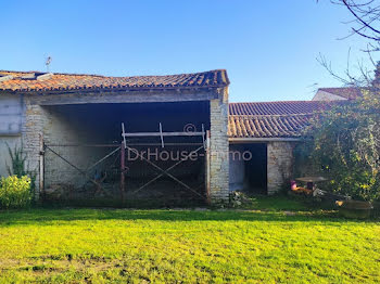 maison à Saint-Hilaire-la-Palud (79)