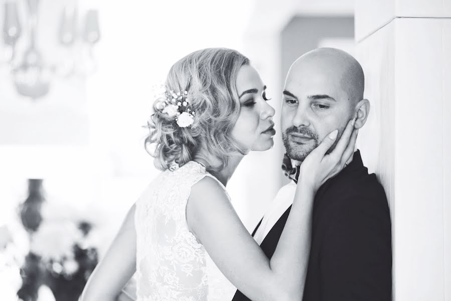 Wedding photographer Galina Zapartova (jaly). Photo of 12 February 2016