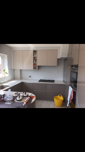 Raynes Park 