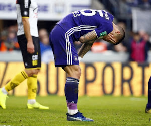 Overbodige (en dure) centrale verdediger van Anderlecht maakt met foto van mondmasker zijn toekomstige club bekend