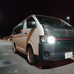 ハイエースバン KDH206V