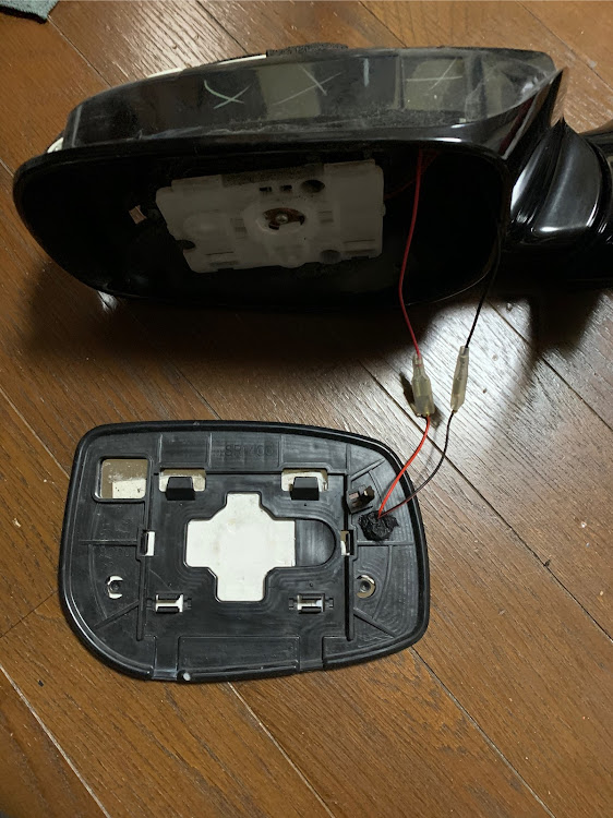 マークXのDIY・ミラー矢印型ウィンカーに関するカスタム事例の投稿画像9枚目