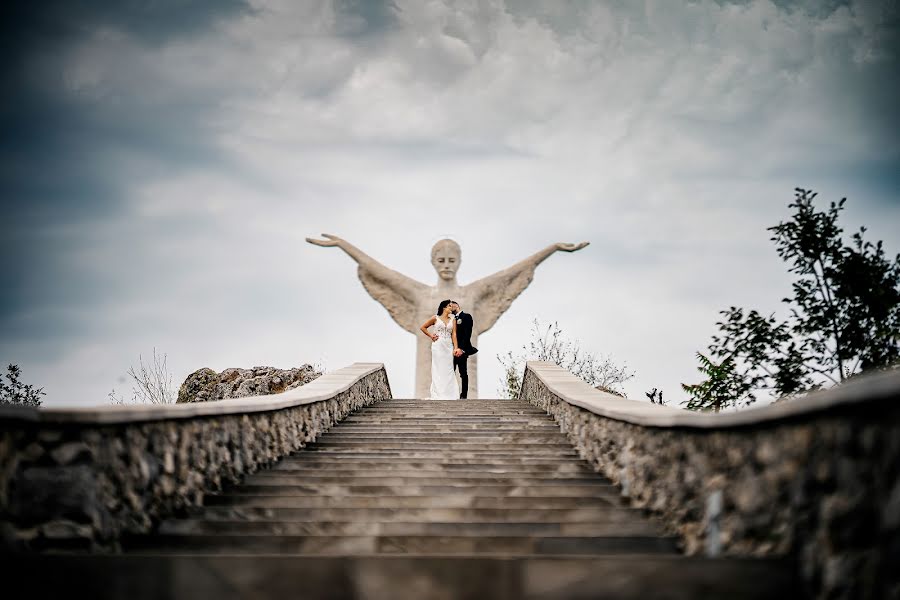 Fotógrafo de casamento Vincenzo Tortorella (tortorella). Foto de 1 de dezembro 2023